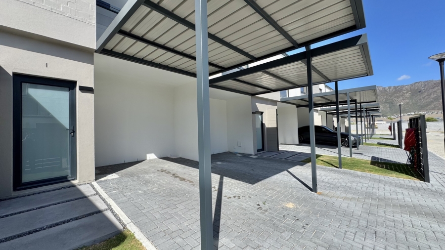 2 Bedroom Property for Sale in Gordons Bay Central Western Cape